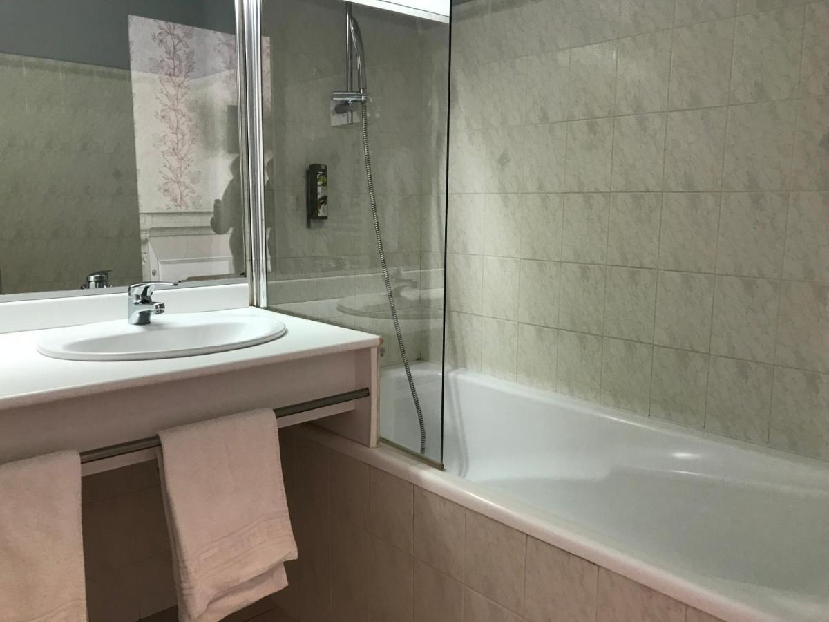 Logis La Villa Des Houx Aumale Esterno foto