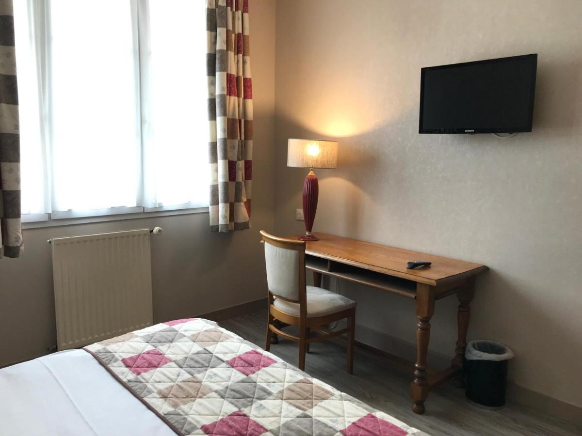 Logis La Villa Des Houx Aumale Esterno foto